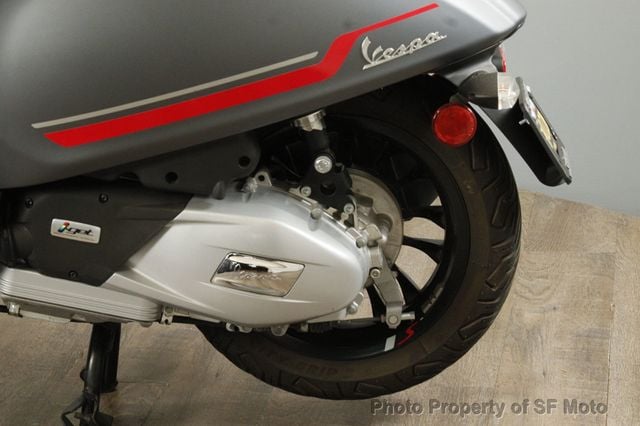 2022 Vespa Sprint 150 Racing Sixties Timeless Style, Modern Performance - 22614996 - 14