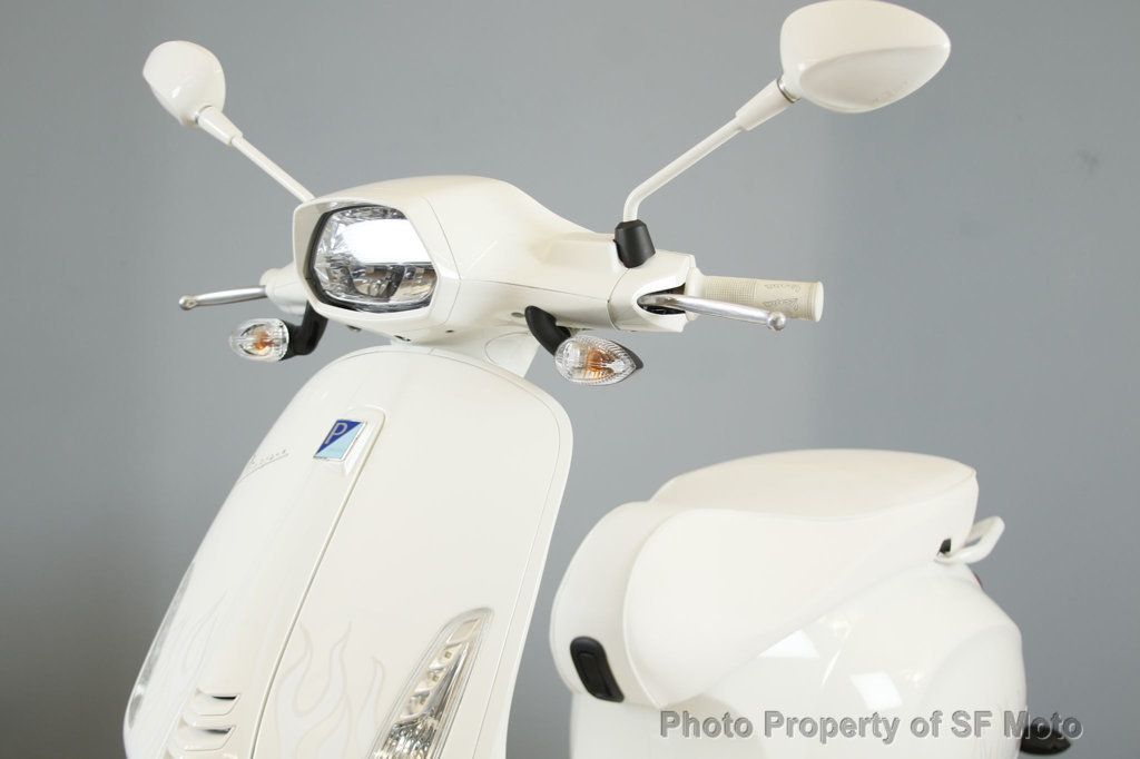 2022 Vespa Sprint Sport 150 Justin Bieber X FACTORY DEMO - 22701172 - 1