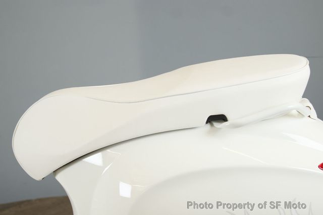 2022 Vespa Sprint Sport 150 Justin Bieber X FACTORY DEMO - 22701172 - 31