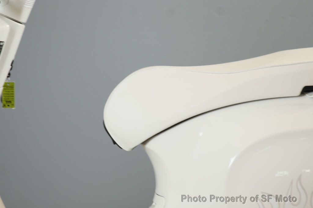 2022 Vespa Sprint Sport 150 Justin Bieber X FACTORY DEMO - 22701172 - 8