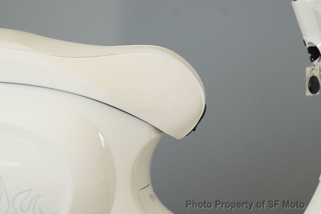 2022 Vespa Sprint Sport 150 Justin Bieber X Just 230 TOTAL miles!! - 22701172 - 9