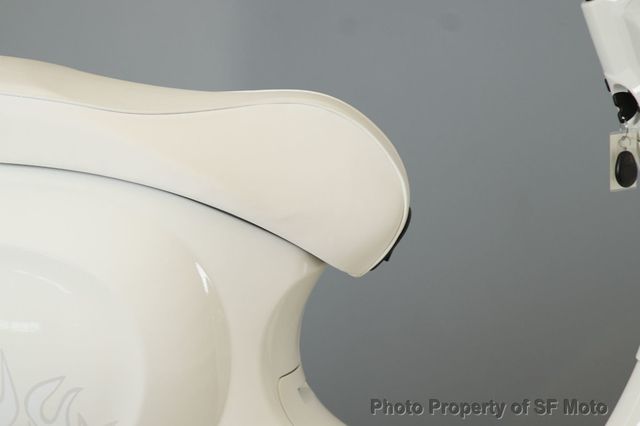 2022 Vespa Sprint Sport 150 Justin Bieber X Just 230 TOTAL miles!! - 22701172 - 9