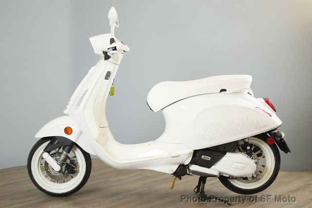 2022 Vespa Sprint Sport 150 Justin Bieber X Just 230 TOTAL miles!! - 22701172 - 3