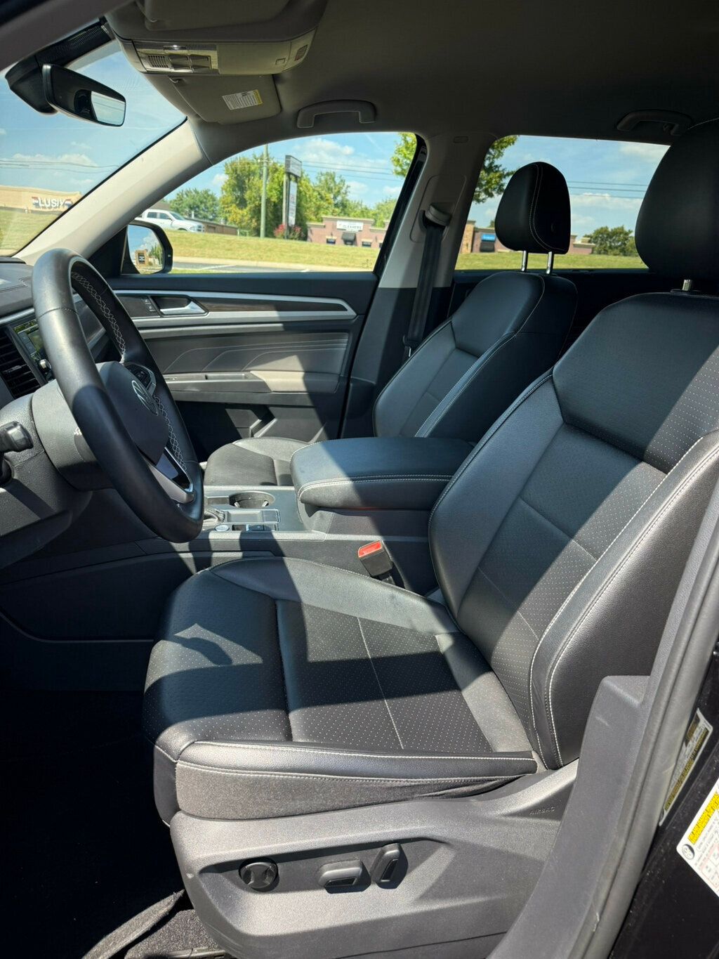 2022 Volkswagen Atlas SE photo 11
