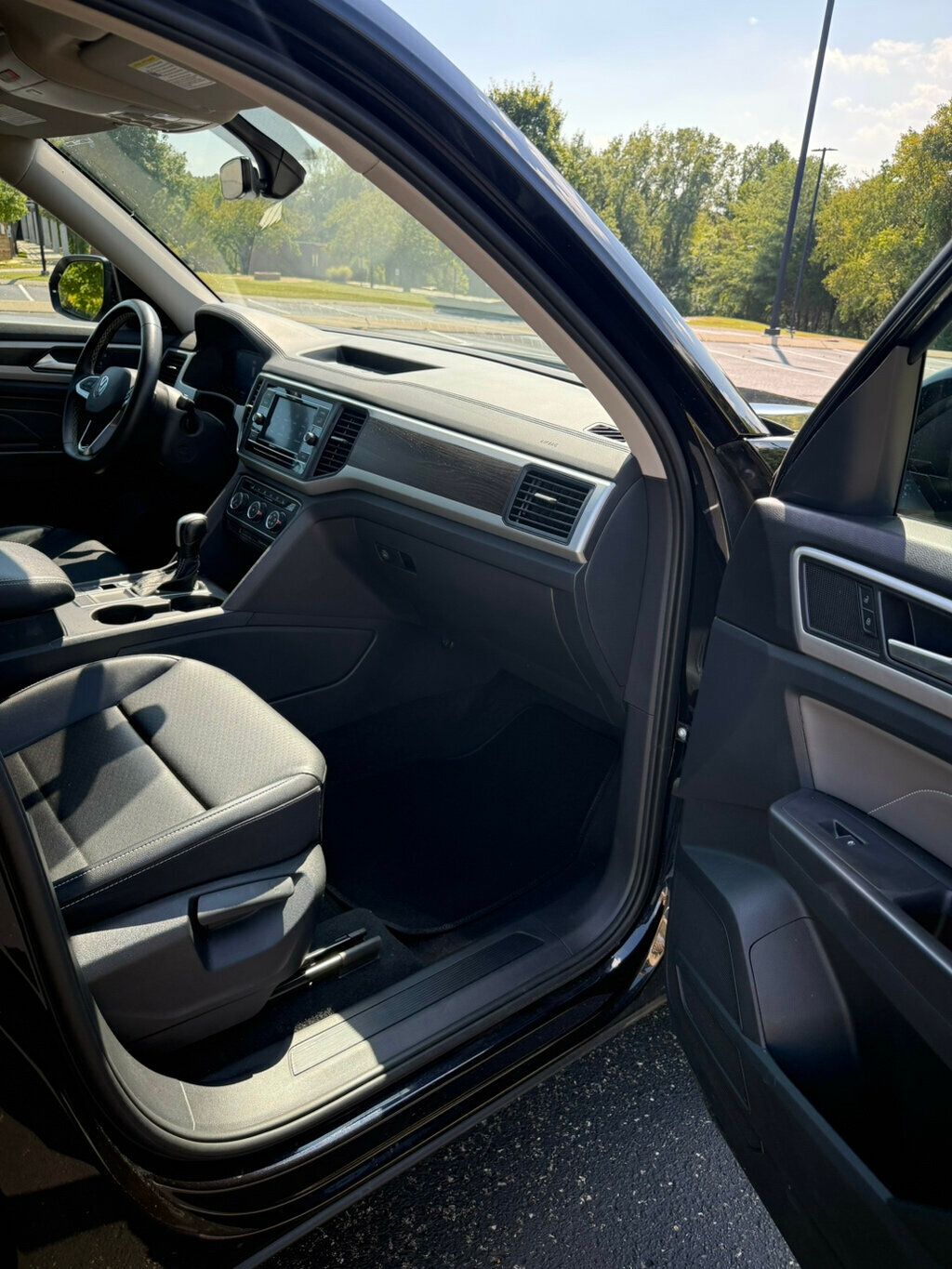 2022 Volkswagen Atlas SE photo 13