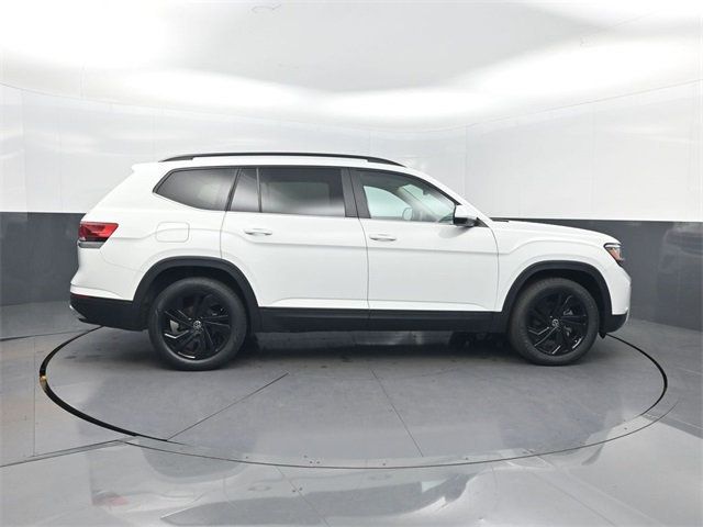 2022 Volkswagen Atlas 2.0T SE w/Technology FWD - 22945078 - 32