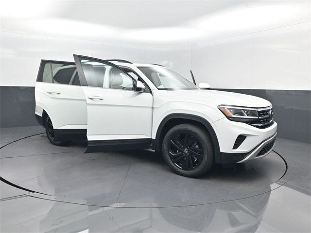 2022 Volkswagen Atlas 2.0T SE w/Technology FWD - 22945078 - 37