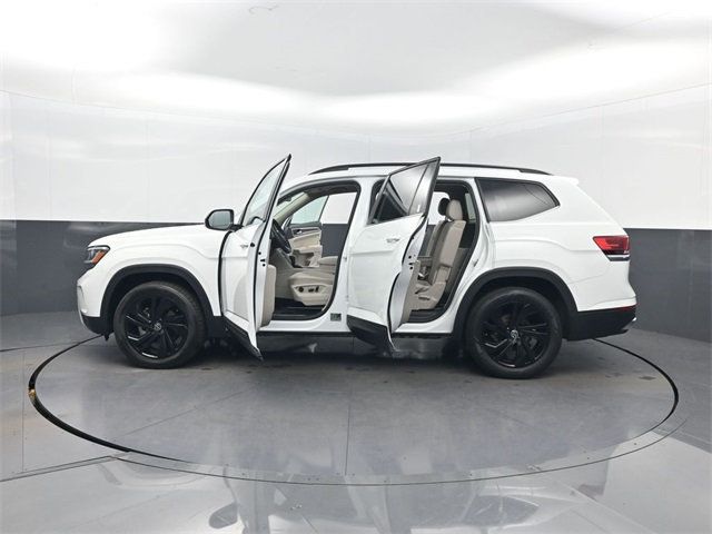 2022 Volkswagen Atlas 2.0T SE w/Technology FWD - 22945078 - 38