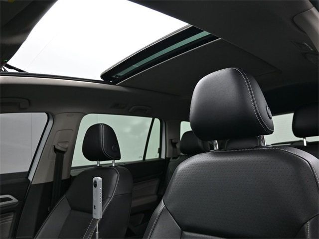 2022 Volkswagen Atlas SE Technology photo 8