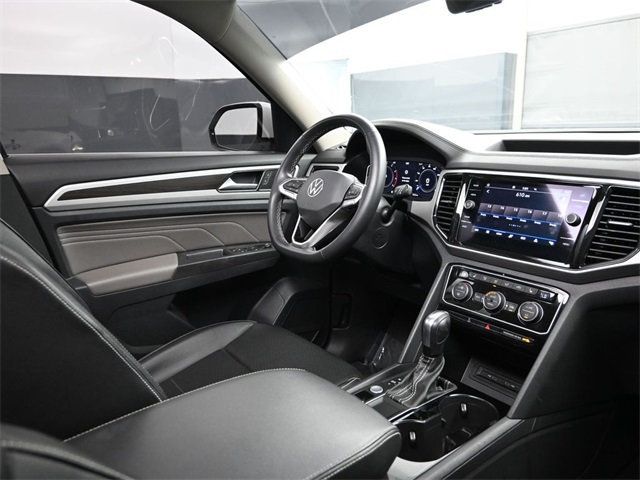 2022 Volkswagen Atlas SE Technology photo 16