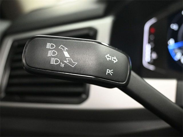 2022 Volkswagen Atlas SE Technology photo 23