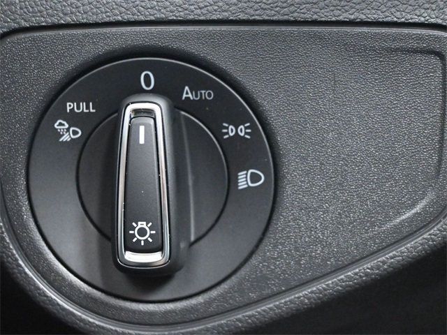 2022 Volkswagen Atlas SE Technology photo 25