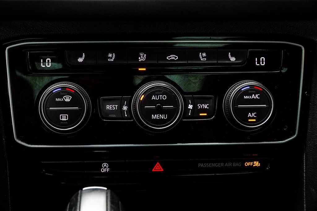 2022 Volkswagen Atlas V6 SEL Premium R-Line photo 20