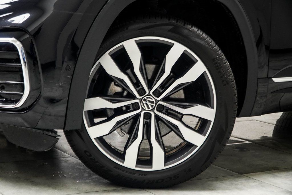 2022 Volkswagen Atlas V6 SEL Premium R-Line photo 2