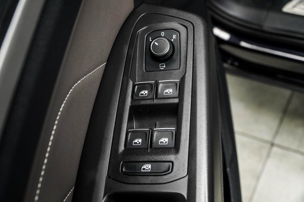 2022 Volkswagen Atlas V6 SEL Premium R-Line photo 29