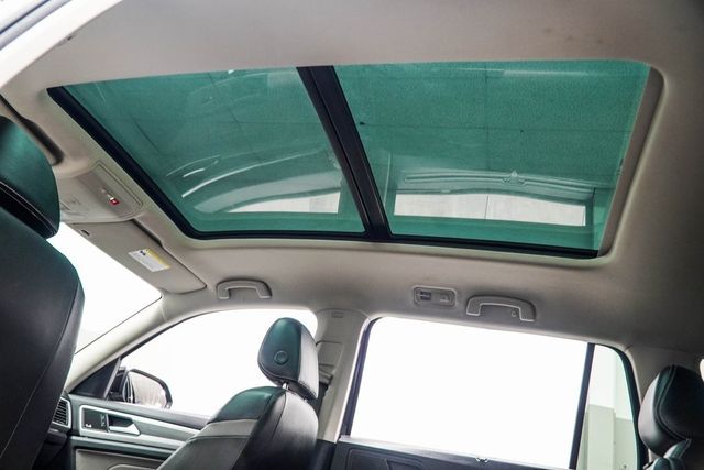 2022 Volkswagen Atlas 3.6L V6 SEL Premium R-Line 4MOTION - 22897236 - 36