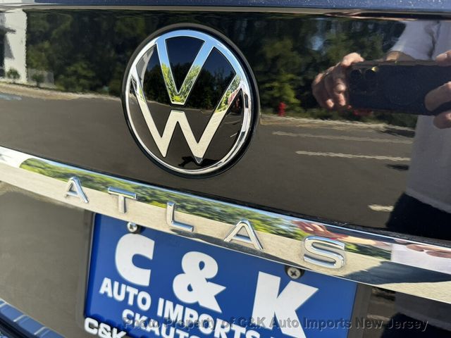2022 Volkswagen Atlas 3.6L V6 SEL Premium R-Line 4MOTION,2ND-ROW DUAL CAPTAIN'S - 23075789 - 18
