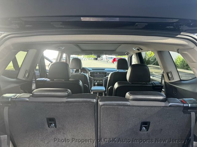 2022 Volkswagen Atlas 3.6L V6 SEL Premium R-Line 4MOTION,2ND-ROW DUAL CAPTAIN'S - 23075789 - 34
