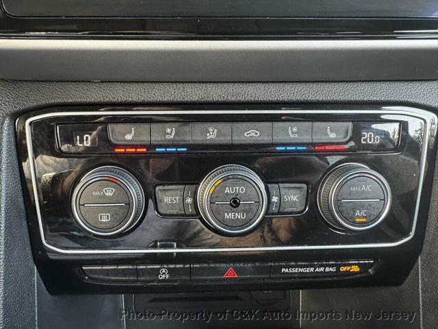 2022 Volkswagen Atlas 3.6L V6 SEL Premium R-Line 4MOTION,2ND-ROW DUAL CAPTAIN'S - 23075789 - 39