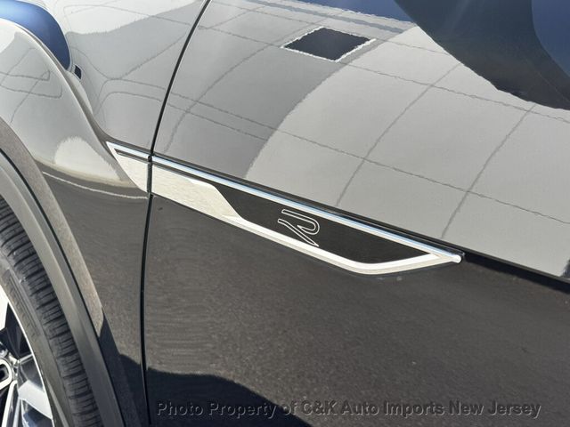 2022 Volkswagen Atlas 3.6L V6 SEL Premium R-Line 4MOTION,2ND-ROW DUAL CAPTAIN'S - 23075789 - 46