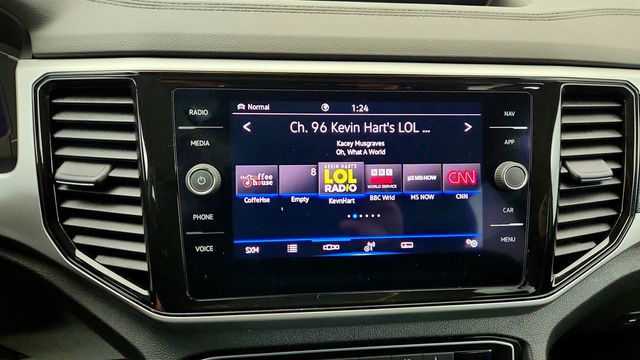 2022 Volkswagen Atlas 3.6L V6 SEL Premium R-Line 4MOTION w/ 2nd Row Captain's Chairs - 22973138 - 17