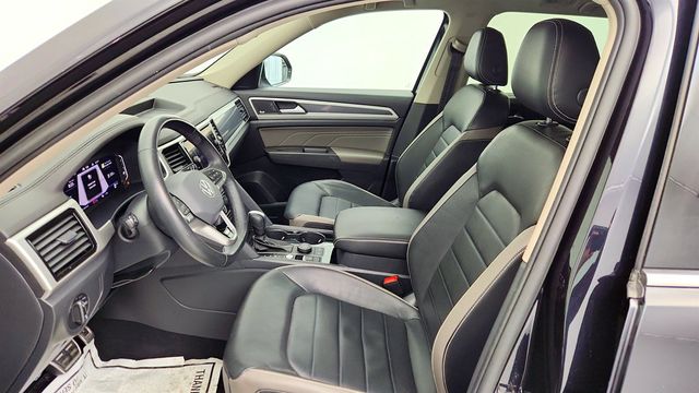 2022 Volkswagen Atlas 3.6L V6 SEL Premium R-Line 4MOTION w/ 2nd Row Captain's Chairs - 22973138 - 18