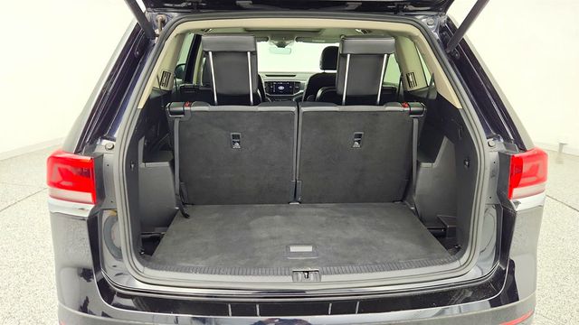 2022 Volkswagen Atlas 3.6L V6 SEL Premium R-Line 4MOTION w/ 2nd Row Captain's Chairs - 22973138 - 21