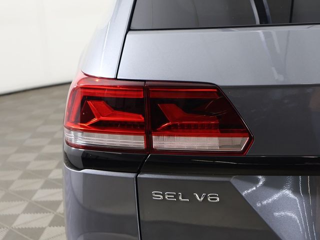 2022 Volkswagen Atlas 3.6L V6 SEL R-Line Black 4MOTION - 22961204 - 18