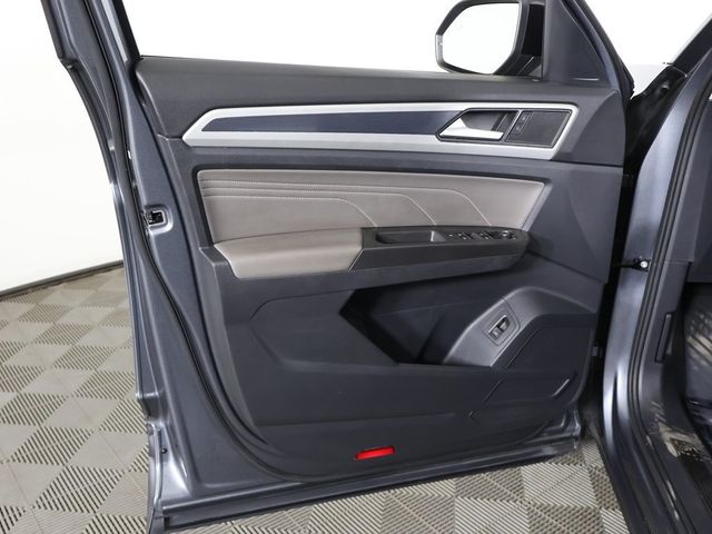 2022 Volkswagen Atlas 3.6L V6 SEL R-Line Black 4MOTION - 22961204 - 27