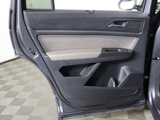 2022 Volkswagen Atlas 3.6L V6 SEL R-Line Black 4MOTION - 22961204 - 29