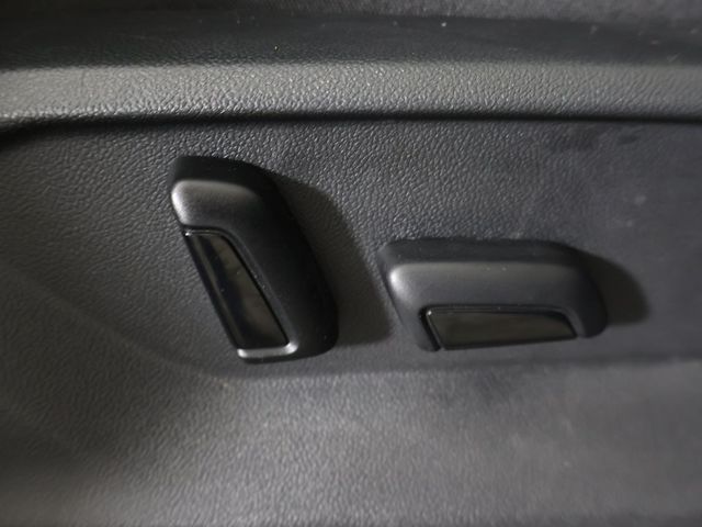 2022 Volkswagen Atlas 3.6L V6 SEL R-Line Black 4MOTION - 22961204 - 38