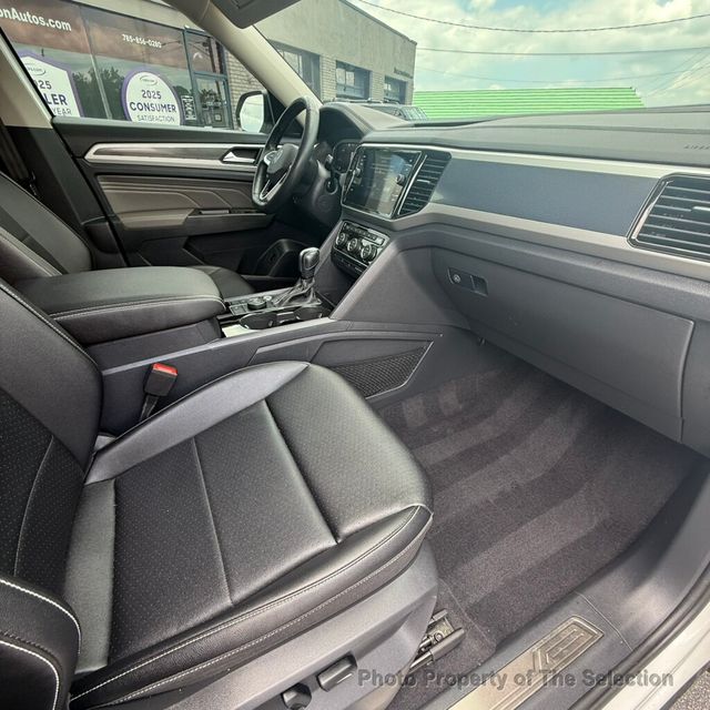 2022 Volkswagen Atlas 3.6L V6 SEL R-LINE BLACK 4MOTION, LEATHER, MOONROOF - 23039434 - 48