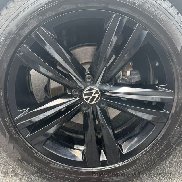 2022 Volkswagen Atlas 3.6L V6 SEL R-LINE BLACK 4MOTION, LEATHER, MOONROOF - 23039434 - 50