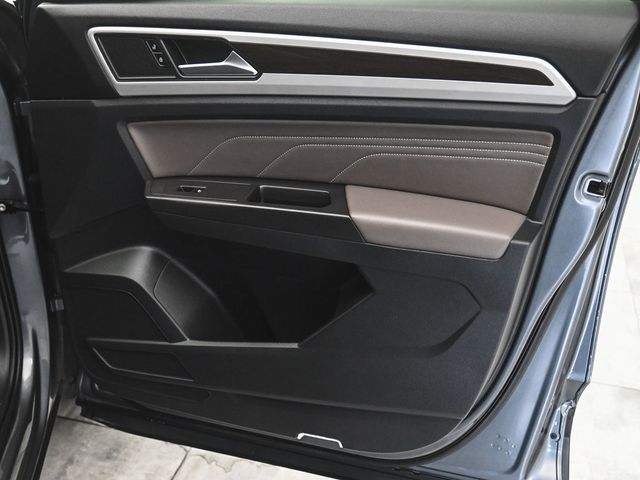 2022 Volkswagen Atlas 3.6L V6 SE w/Technology - 22900677 - 10