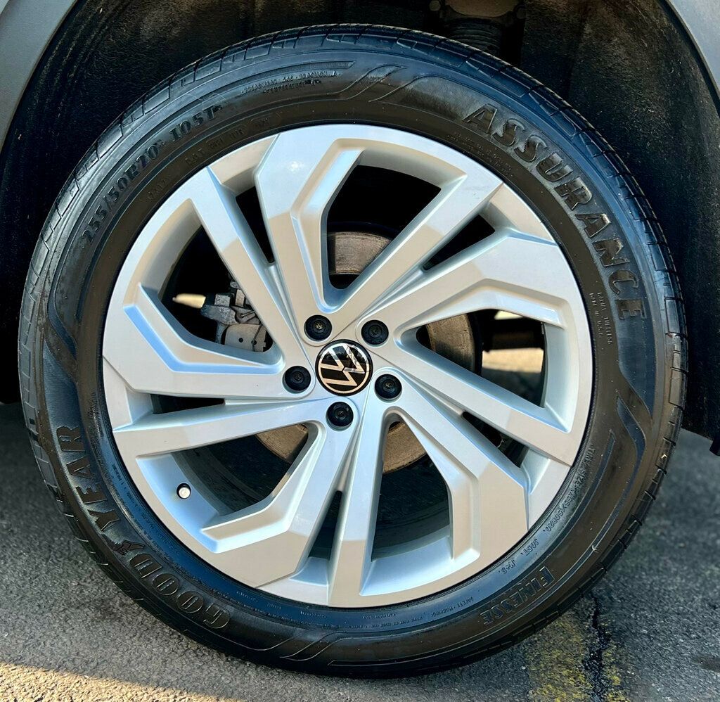 2022 Volkswagen Atlas 3.6L V6 SE w/Technology 4MOTION - 22982549 - 19