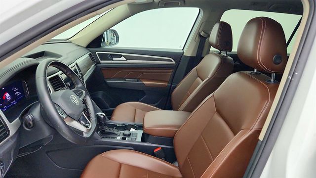 2022 Volkswagen Atlas 3.6L V6 SE w/Technology 4MOTION w/ Panoramic Sunroof - 23032788 - 17
