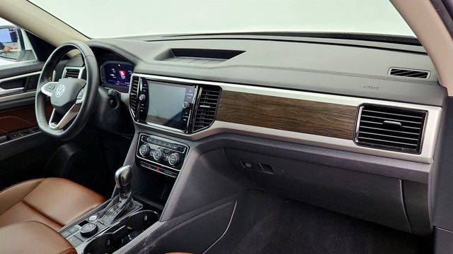 2022 Volkswagen Atlas 3.6L V6 SE w/Technology 4MOTION w/ Panoramic Sunroof - 23032788 - 22