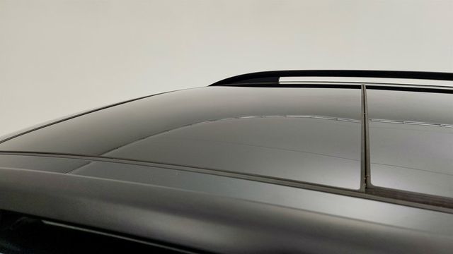 2022 Volkswagen Atlas 3.6L V6 SE w/Technology 4MOTION w/ Pano Sunroof & Black Wheels - 23020211 - 9