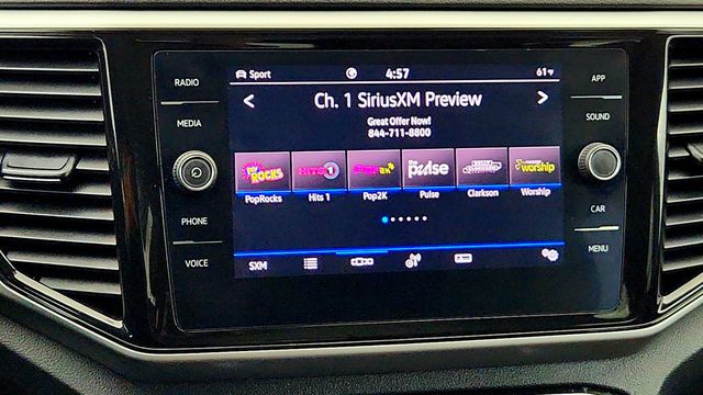 2022 Volkswagen Atlas 3.6L V6 SE w/Technology 4MOTION w/ Pano Sunroof & Black Wheels - 23020211 - 17