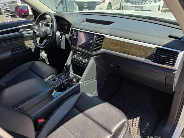 2022 Volkswagen Atlas 3.6L V6 SE w/Technology FWD - 22909559 - 10