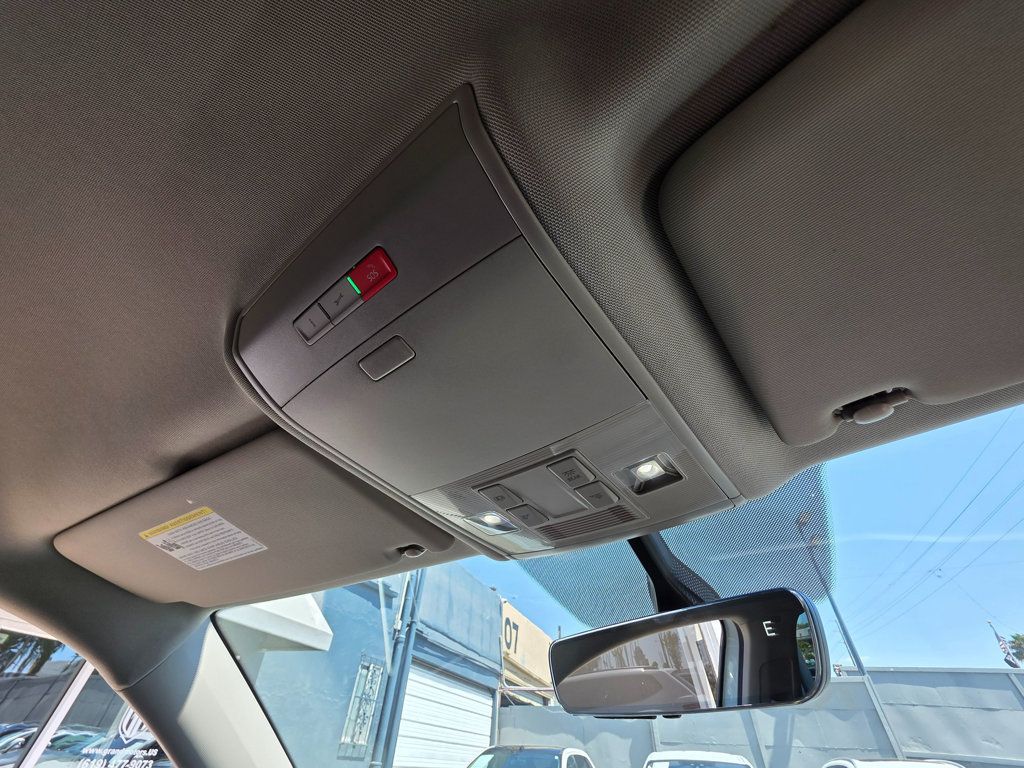 2022 Volkswagen Atlas 3.6L V6 SE w/Technology FWD - 22909559 - 13