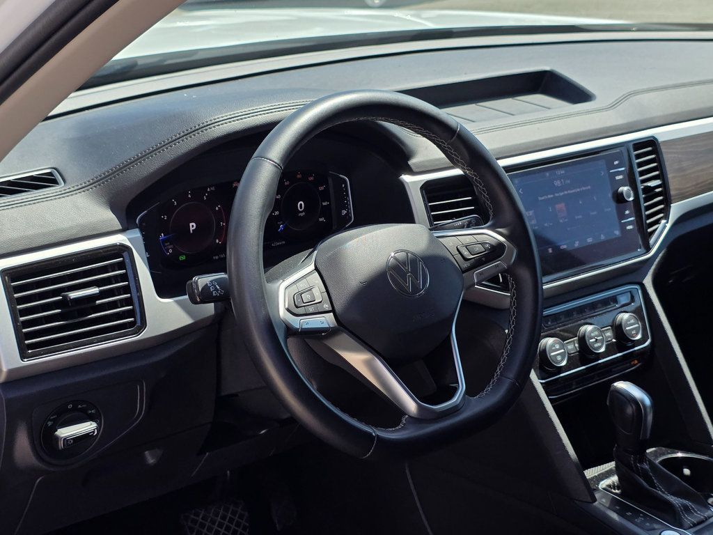 2022 Volkswagen Atlas 3.6L V6 SE w/Technology FWD - 22909559 - 19