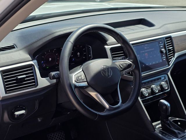 2022 Volkswagen Atlas 3.6L V6 SE w/Technology FWD - 22909559 - 19