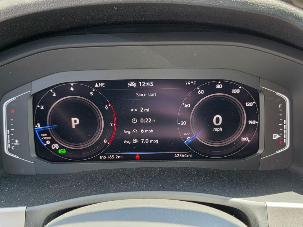 2022 Volkswagen Atlas 3.6L V6 SE w/Technology FWD - 22909559 - 32