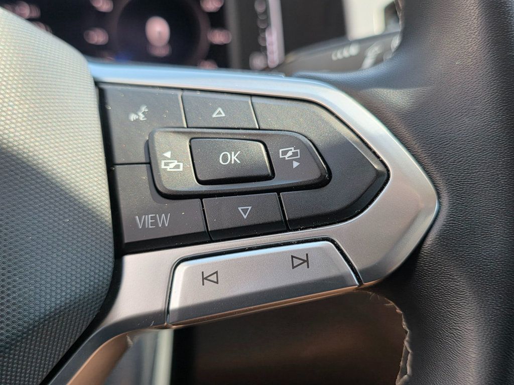 2022 Volkswagen Atlas 3.6L V6 SE w/Technology FWD - 22909559 - 35