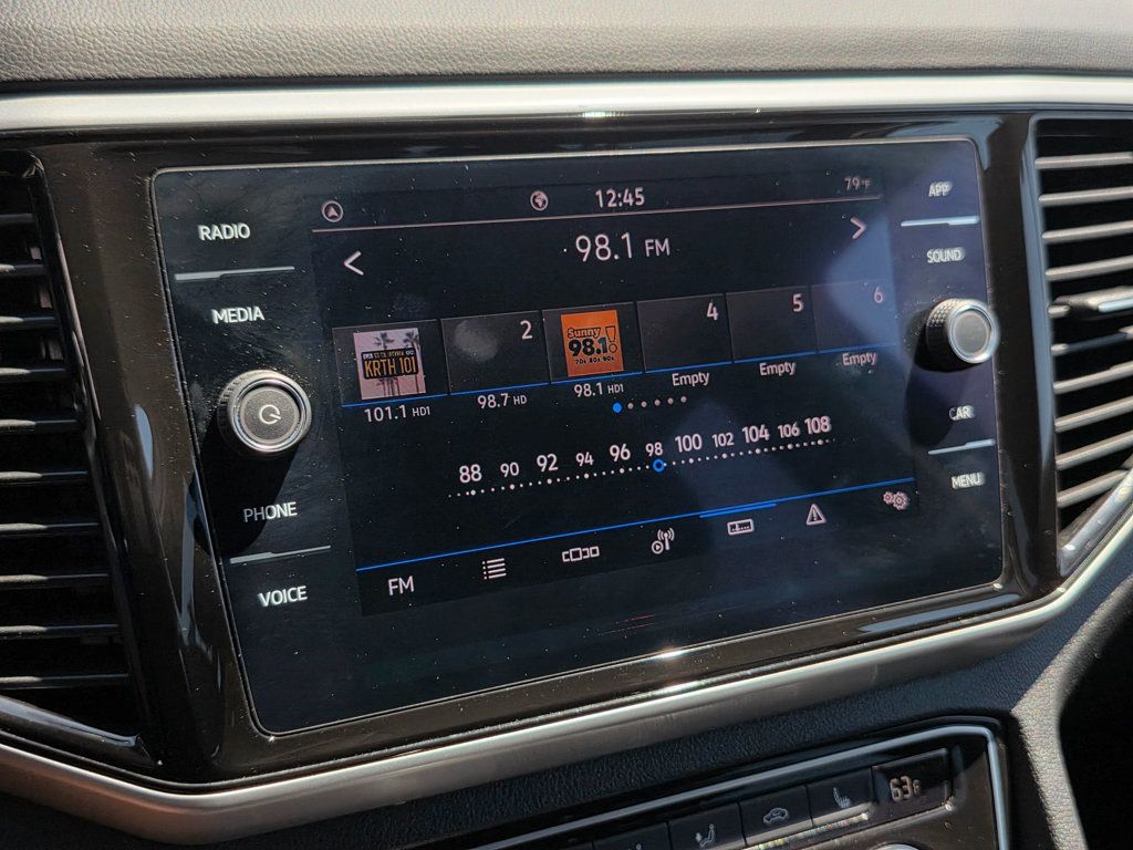 2022 Volkswagen Atlas 3.6L V6 SE w/Technology FWD - 22909559 - 36