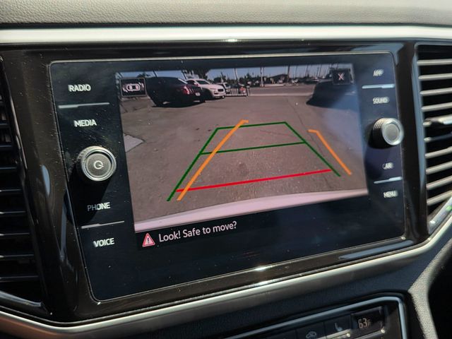 2022 Volkswagen Atlas 3.6L V6 SE w/Technology FWD - 22909559 - 37