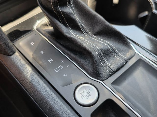 2022 Volkswagen Atlas 3.6L V6 SE w/Technology FWD - 22909559 - 41