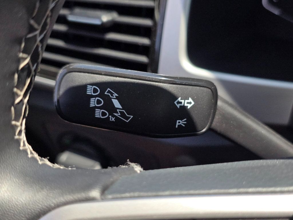 2022 Volkswagen Atlas 3.6L V6 SE w/Technology FWD - 22909559 - 47