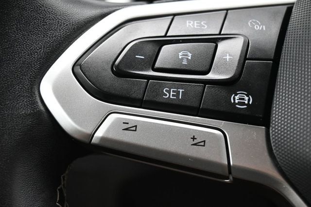 2022 Volkswagen Atlas 3.6L V6 SE w/Technology FWD - 23057135 - 17
